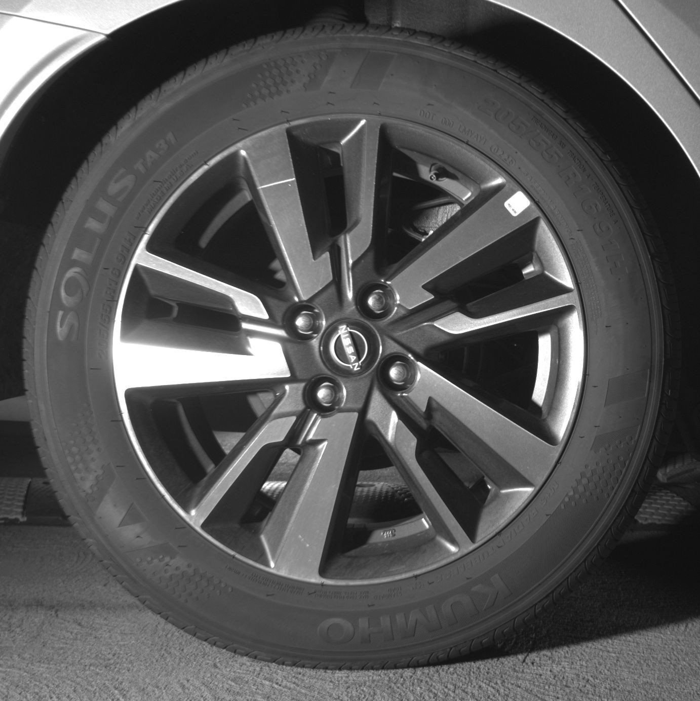 Used 2025 Nissan Versa SV FWD image 15