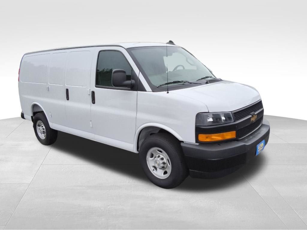 New 2025 Chevrolet Express 2500 w/ Driver Convenience Package RWD image 20