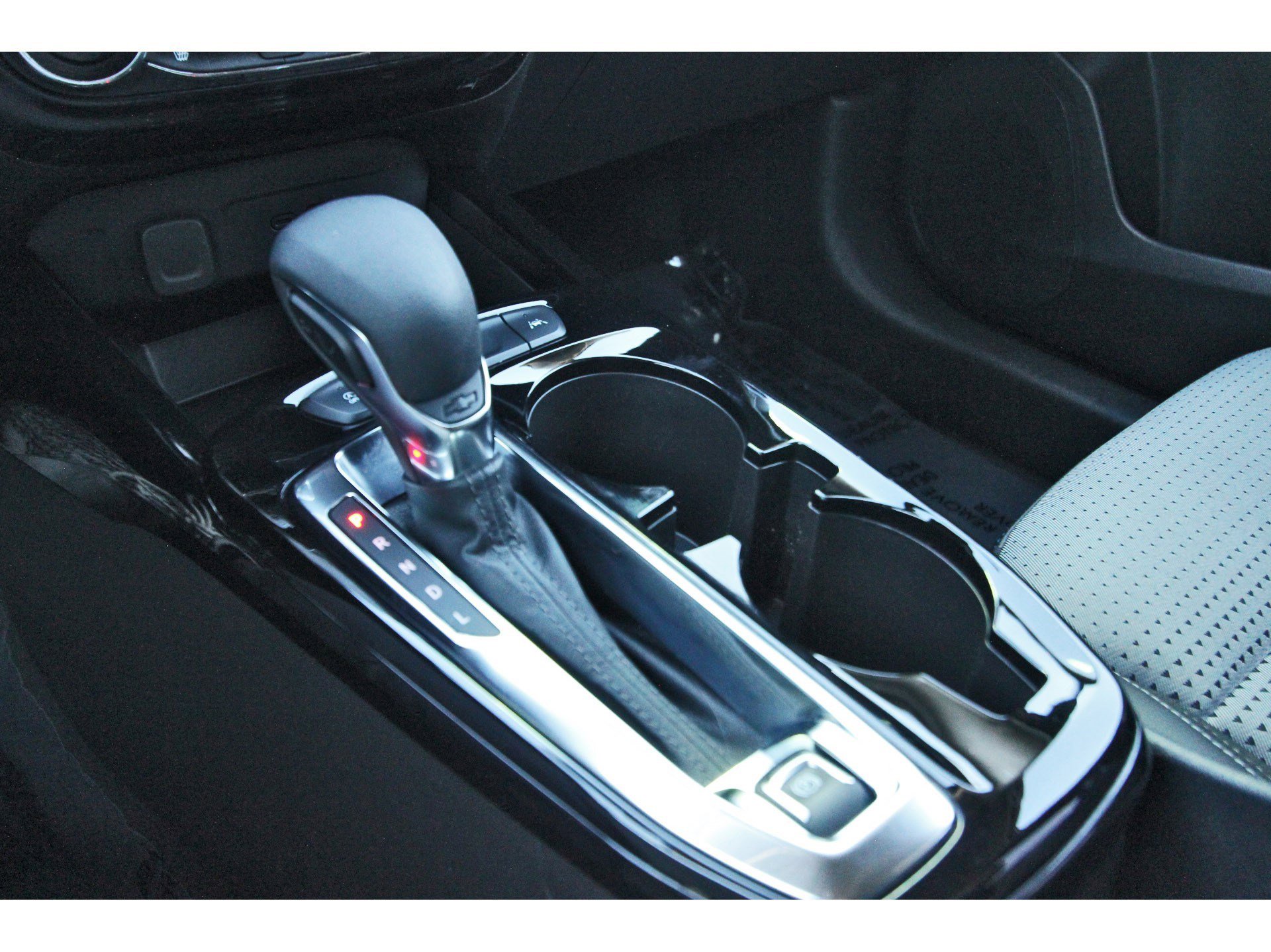 Used 2024 Chevrolet Trax LT w/ Driver Confidence Package image 28