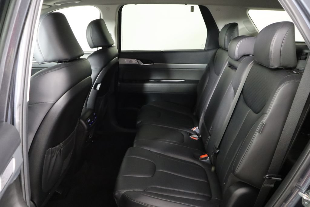 Used 2024 Hyundai Palisade SEL FWD image 16