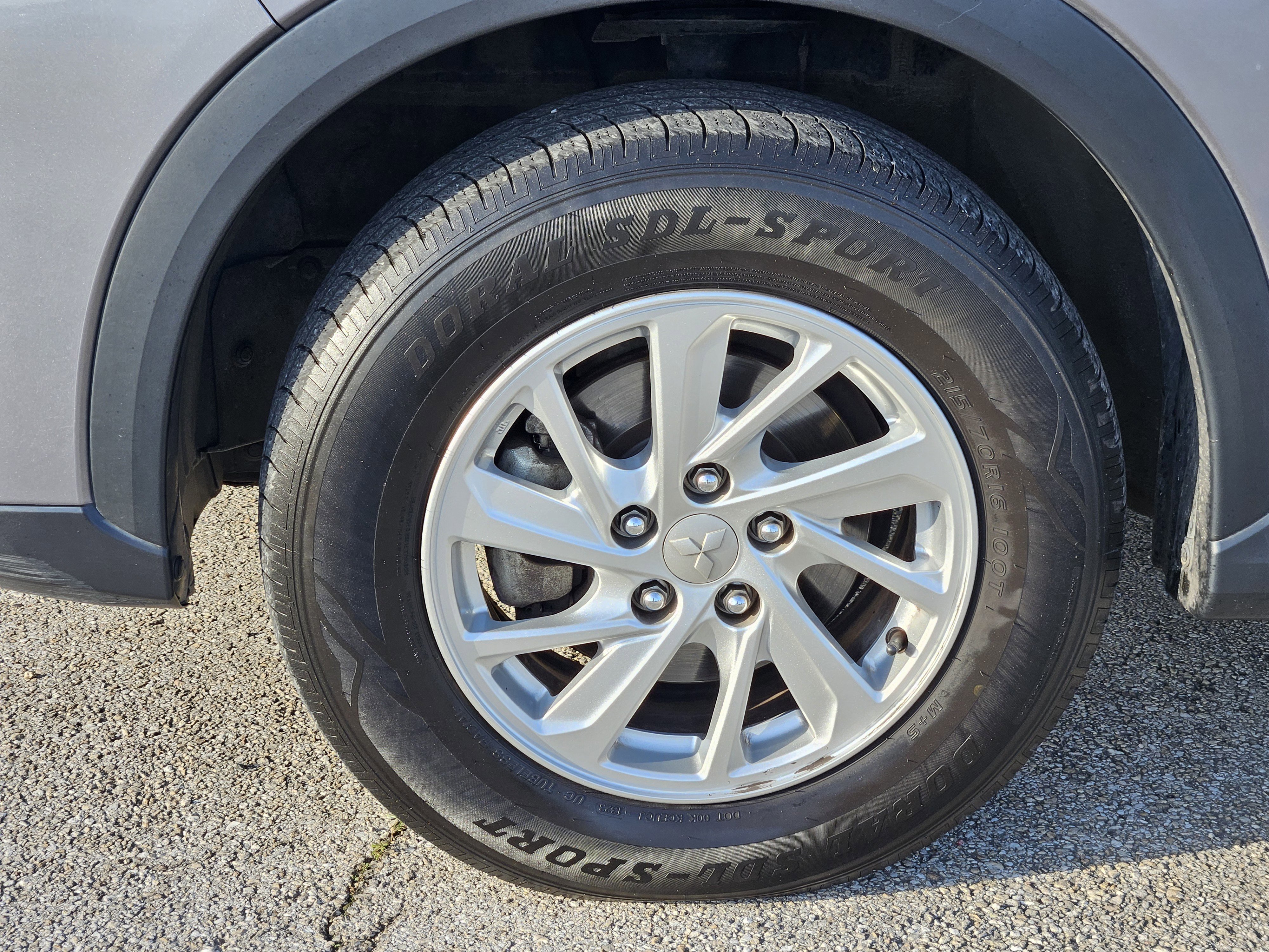 Used 2019 Mitsubishi Eclipse Cross ES AWD/4WD image 10
