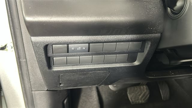 Used 2022 Mitsubishi Outlander ES AWD/4WD image 19