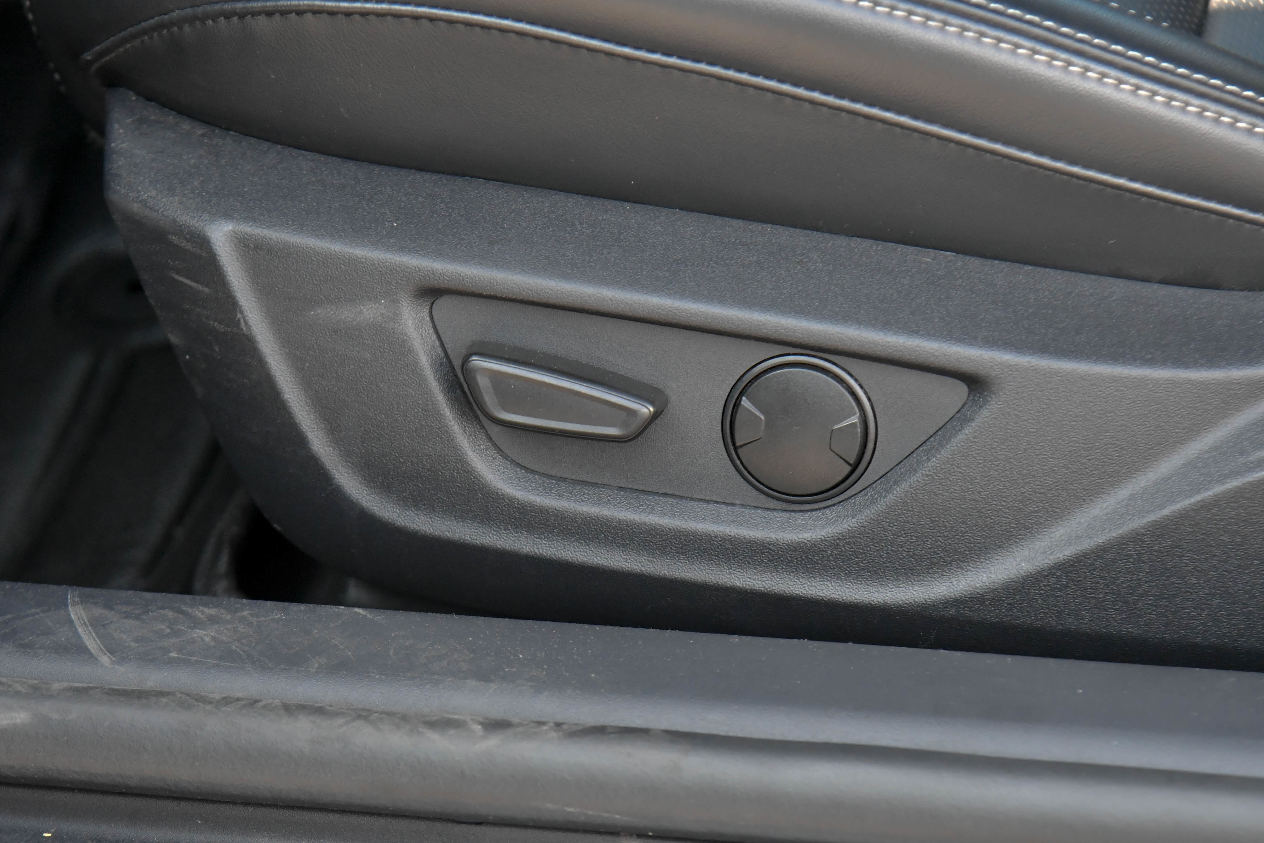 Used 2024 Ford Mustang GT Premium image 16