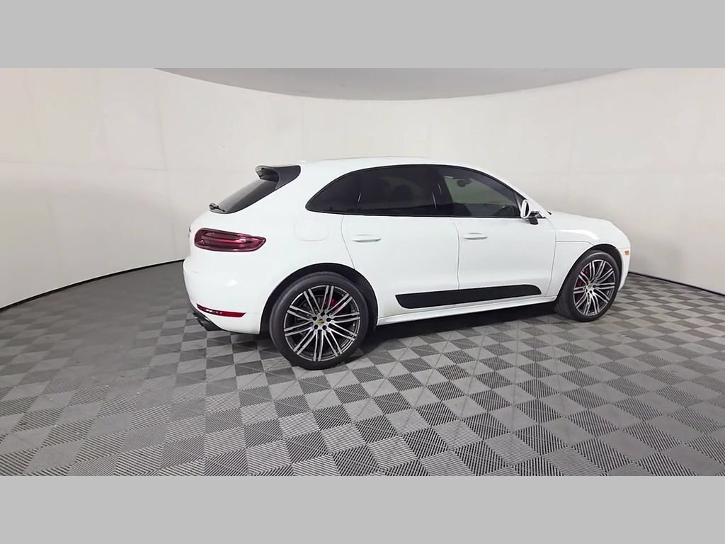 Used 2018 Porsche Macan GTS AWD/4WD image 38