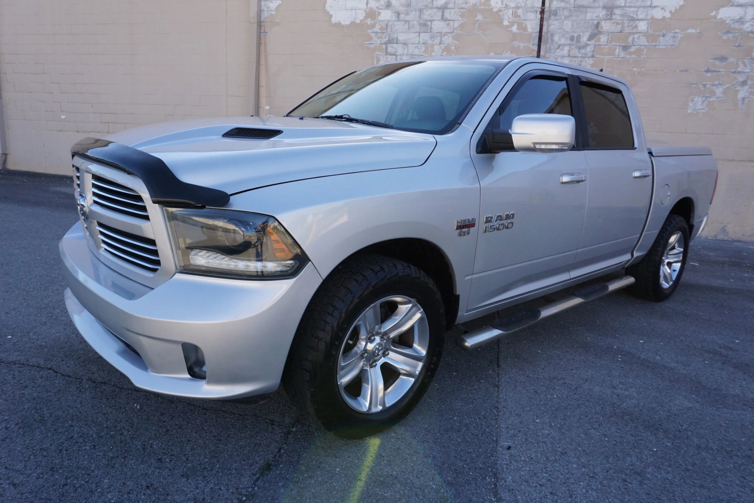 Used 2015 RAM 1500 Sport w/ Remote Start & Security Group AWD/4WD image 4