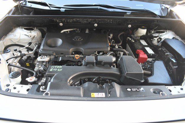 Certified 2025 Toyota RAV4 LE AWD/4WD image 29