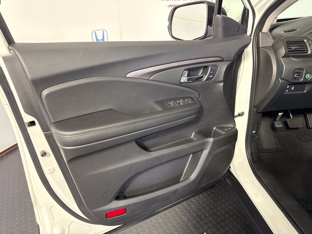 Certified 2022 Honda Pilot Special Edition image 14