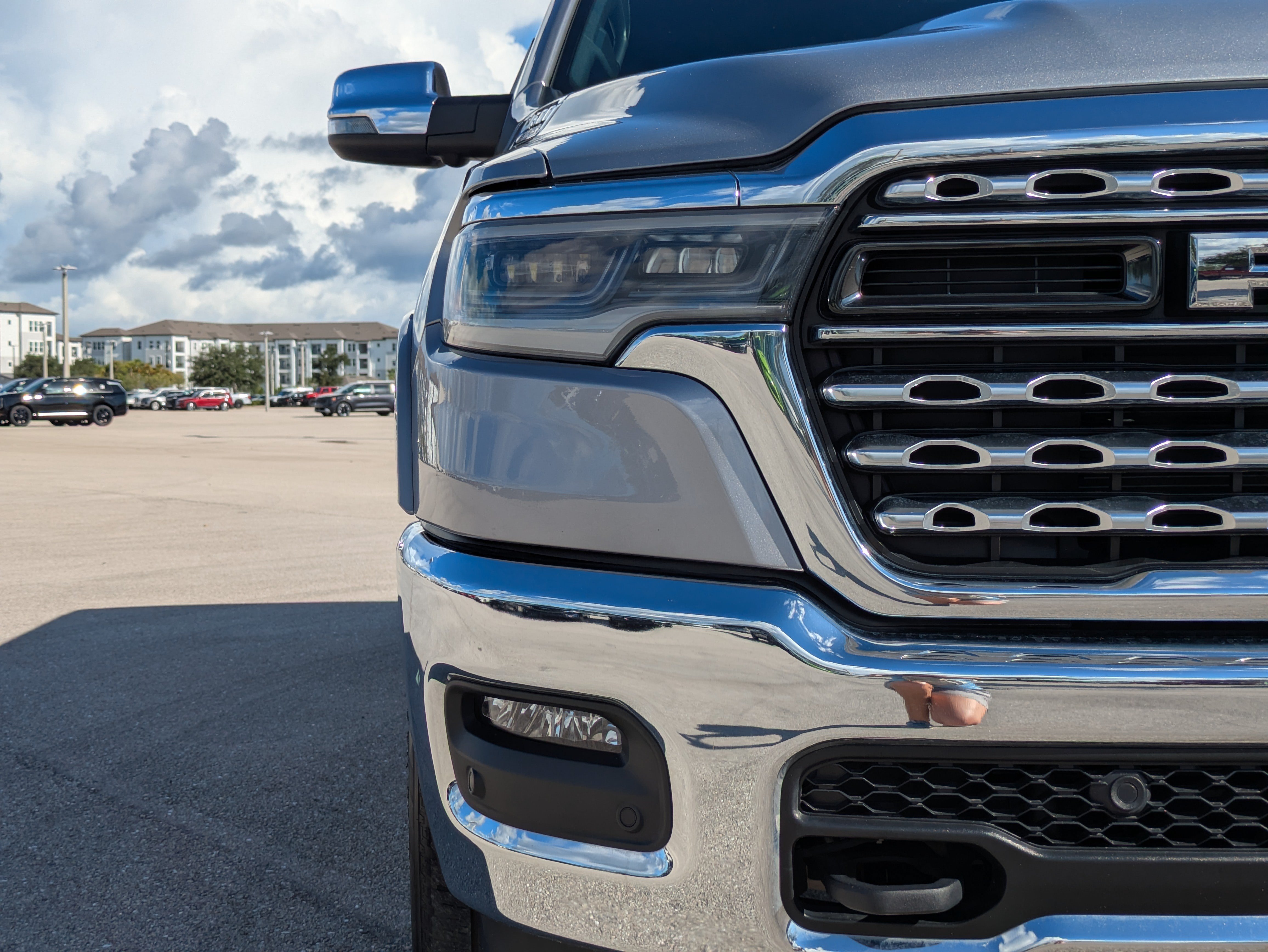 Used 2025 RAM 1500 Limited AWD/4WD image 10