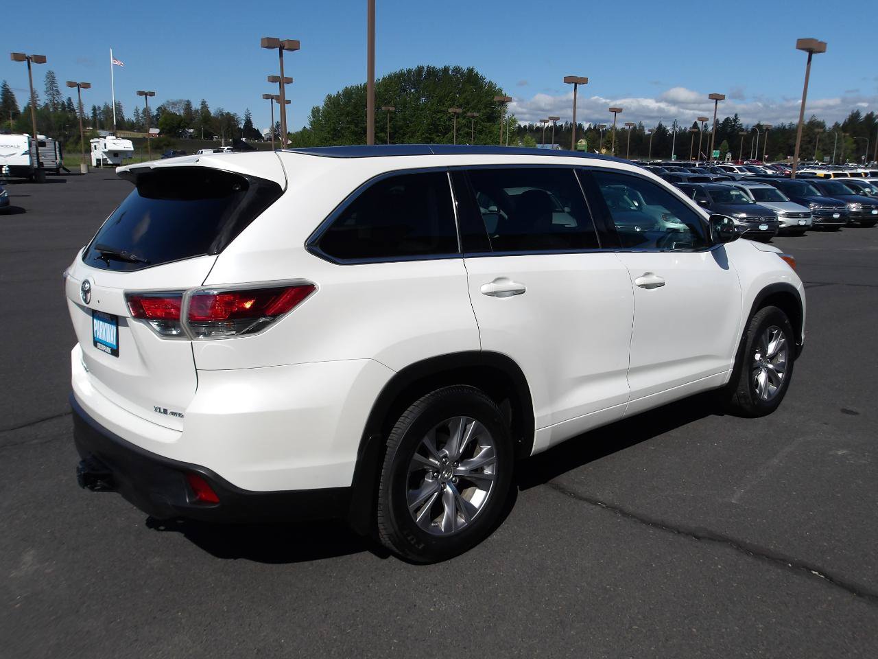 Used 2015 Toyota Highlander XLE AWD/4WD image 5