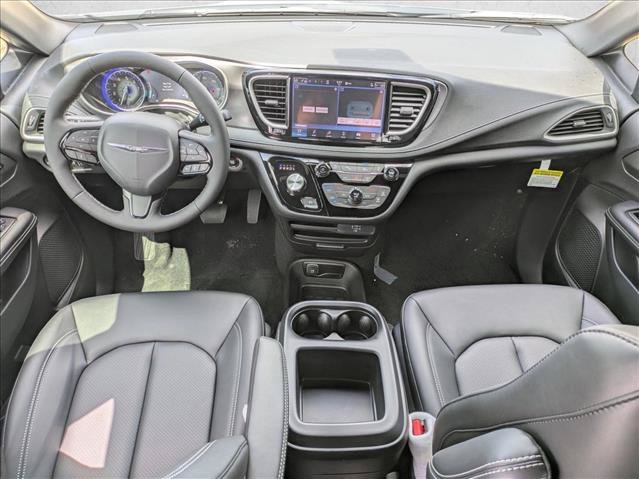 New 2026 Chrysler Pacifica Select w/ S Appearance Package FWD image 12