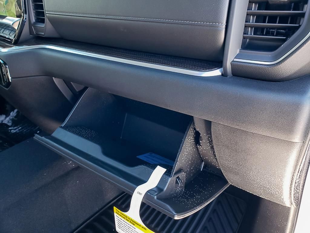 New 2026 Chevrolet Silverado 3500 LT w/ Snow Plow Prep/Camper Package image 32