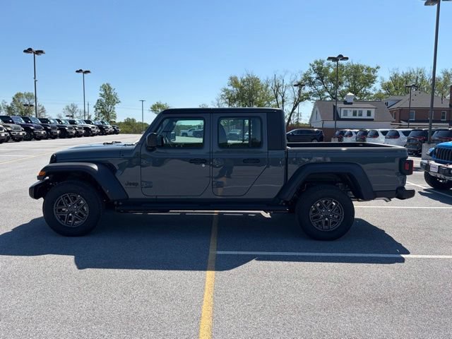 New 2026 Jeep Gladiator Sport AWD/4WD image 2