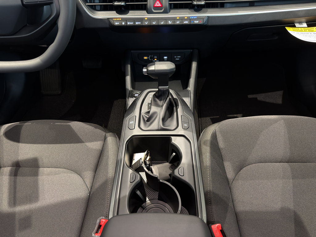 New 2026 Kia K4 FWD image 17