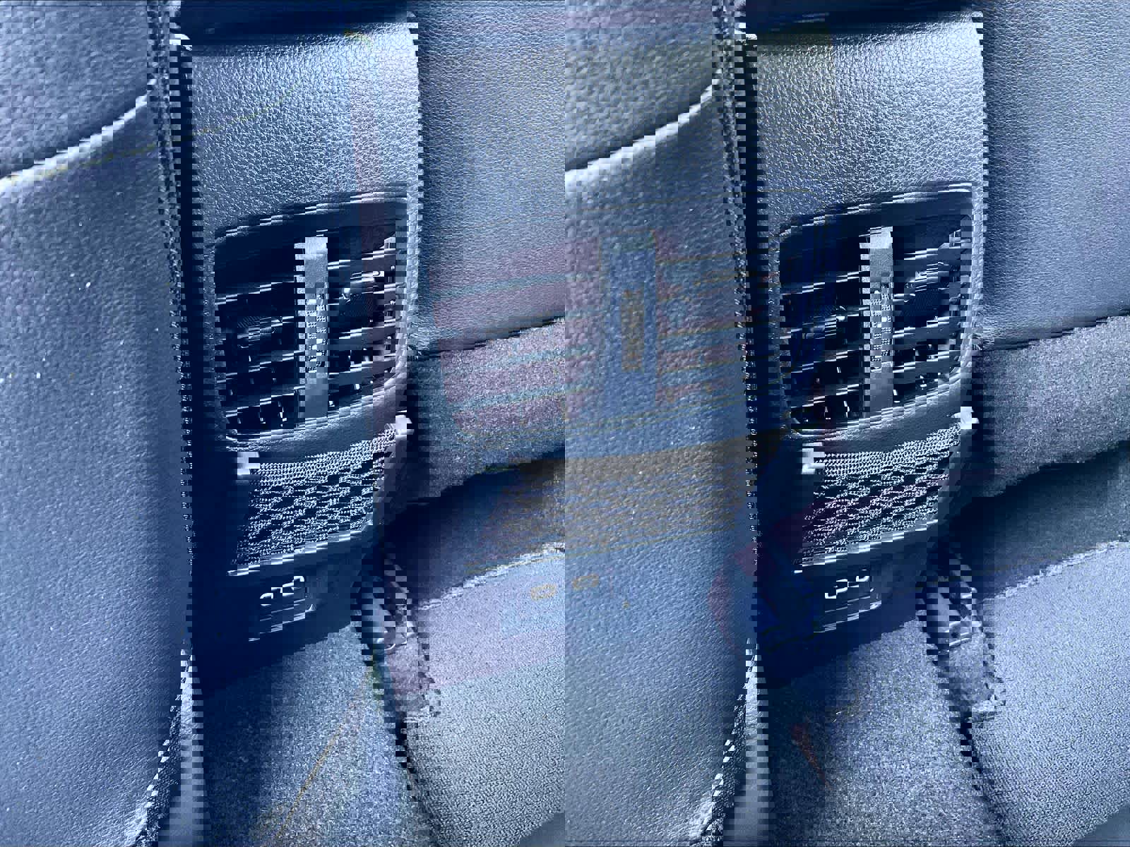 Used 2024 Toyota Corolla Cross XLE w/ Convenience Package image 28