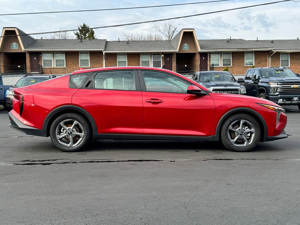 Used 2025 Kia K4 LXS image 8