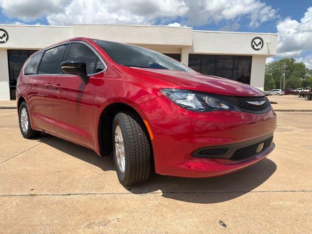 New 2026 Chrysler Voyager LX FWD image 3