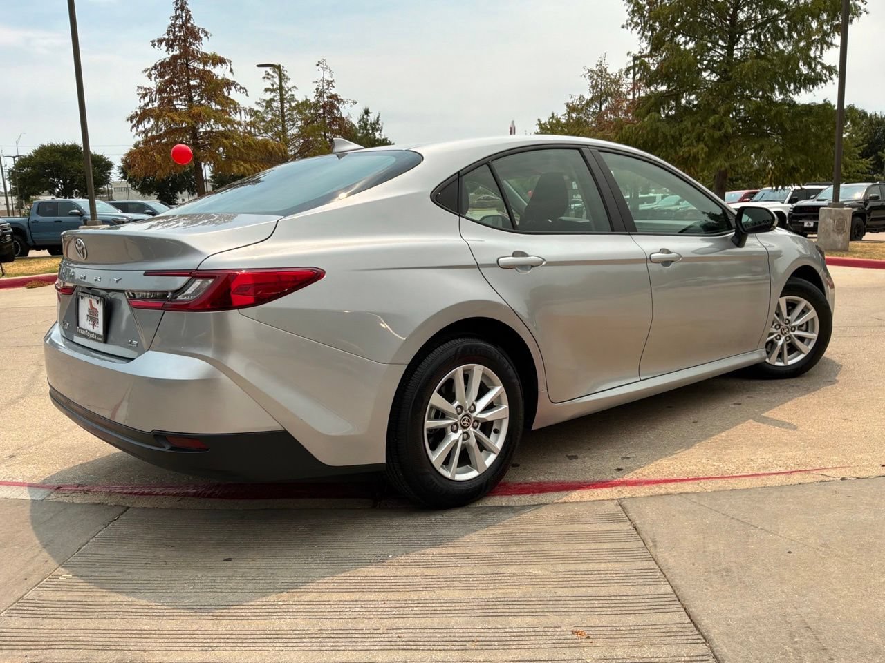 Used 2025 Toyota Camry LE FWD image 6