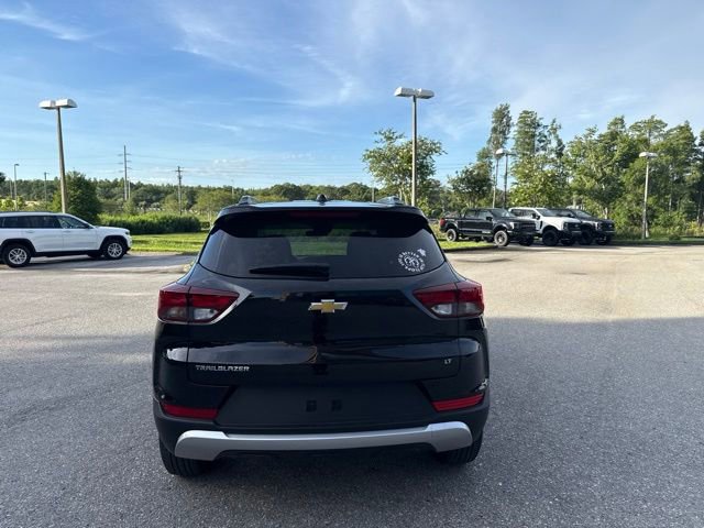 Used 2022 Chevrolet TrailBlazer LT FWD image 5