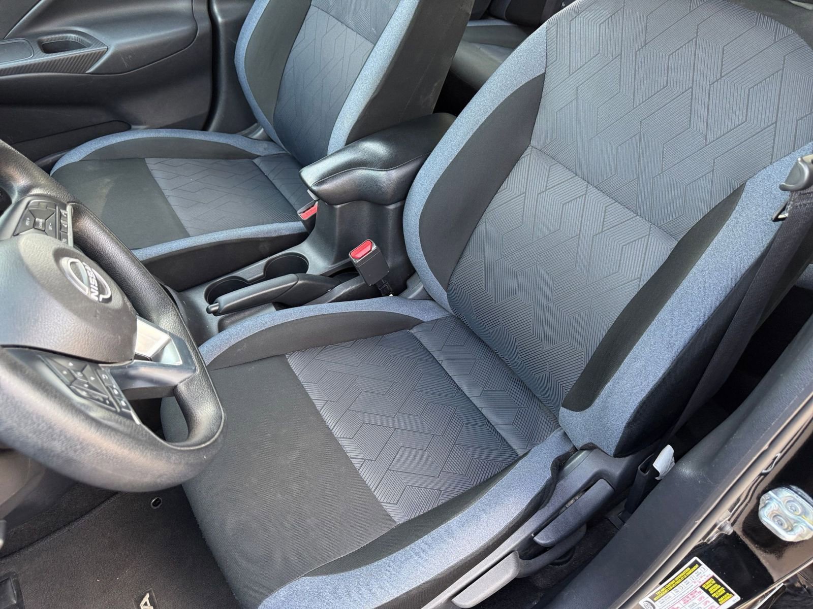 Used 2025 Nissan Versa SV FWD image 36
