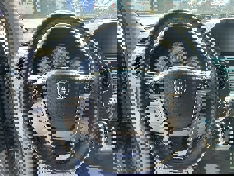 Used 2011 Honda Pilot Touring image 14