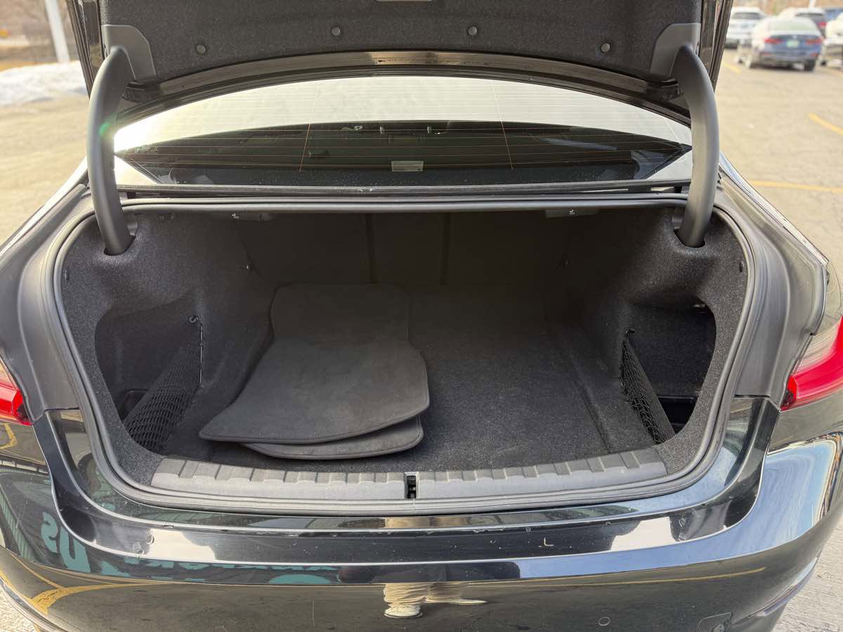 Used 2019 BMW 330i xDrive Sedan AWD/4WD image 9