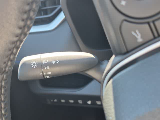 Used 2023 Toyota RAV4 XSE AWD/4WD image 26