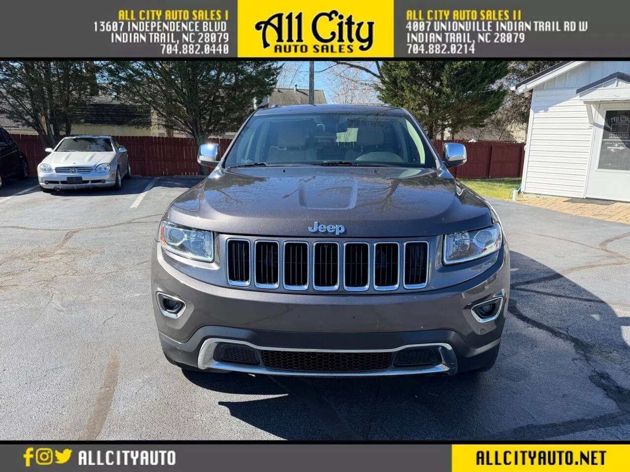 Used 2014 Jeep Grand Cherokee Limited RWD image 2