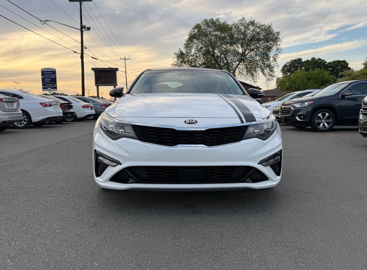 Used 2020 Kia Optima SX FWD image 2