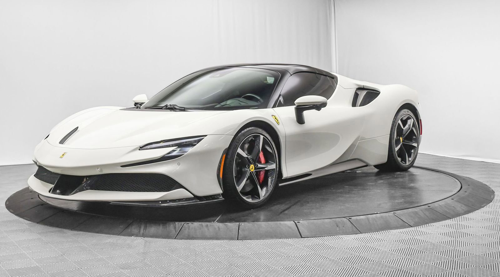 Used 2023 Ferrari SF90 Spider Bianco Avus image 60