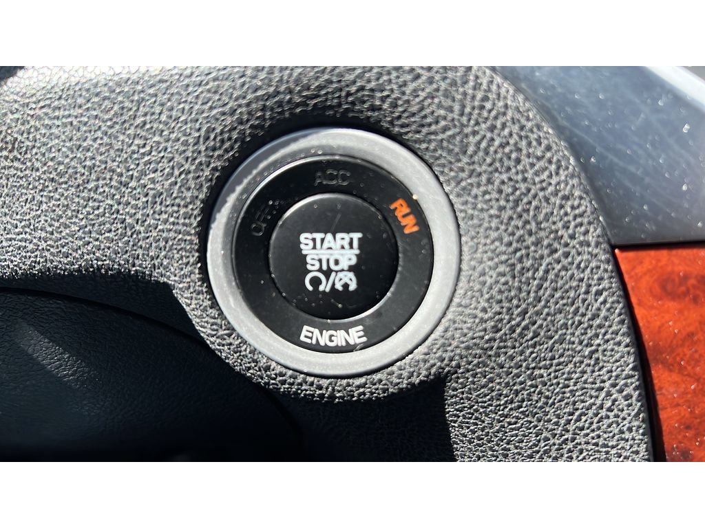 Used 2014 Chrysler 300 image 21