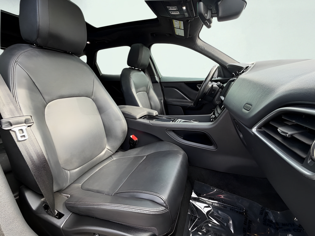 Used 2020 Jaguar F-PACE Premium AWD/4WD image 31