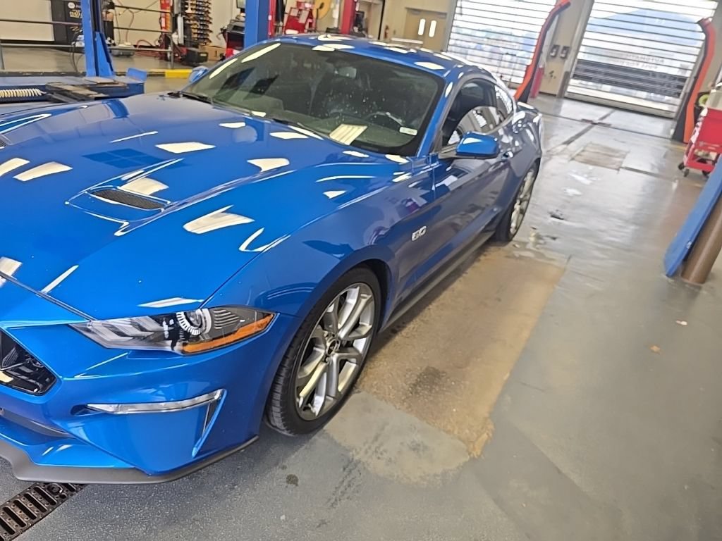 Used 2019 Ford Mustang GT Premium w/ Equipment Group 401A RWD image 2