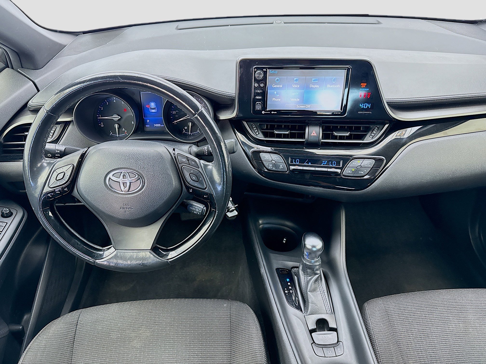 Used 2018 Toyota C-HR XLE image 14