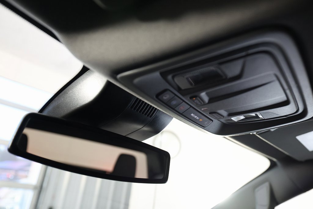 Used 2025 Chevrolet Silverado 3500 LTZ image 32