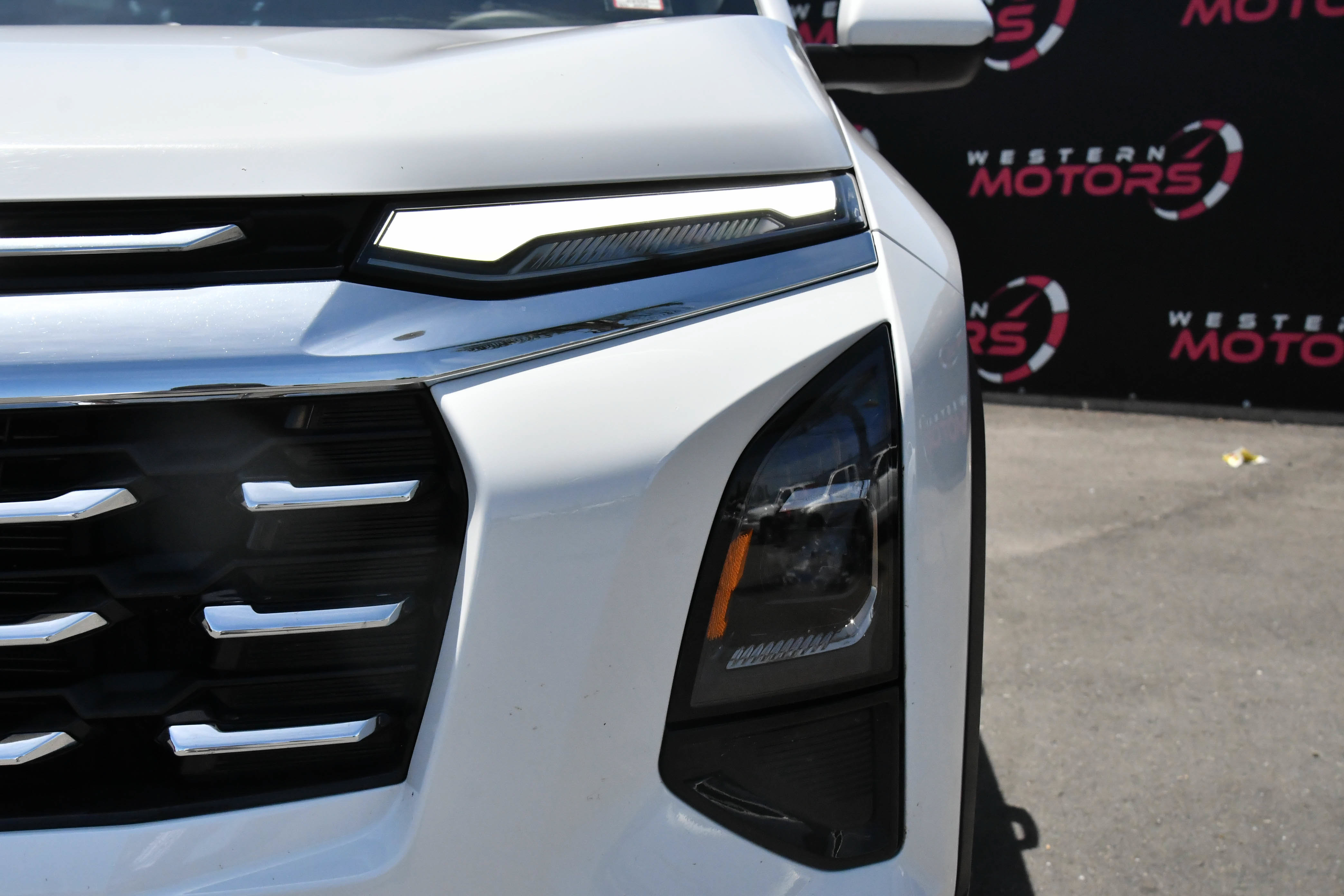 Used 2025 Chevrolet Equinox LT FWD image 11