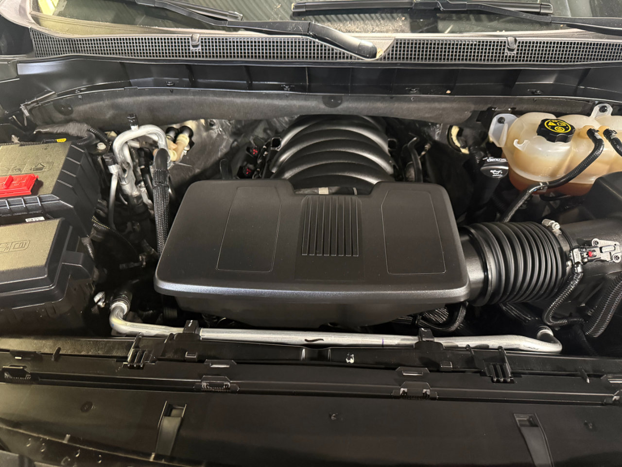 Used 2023 Chevrolet Suburban Premier image 34