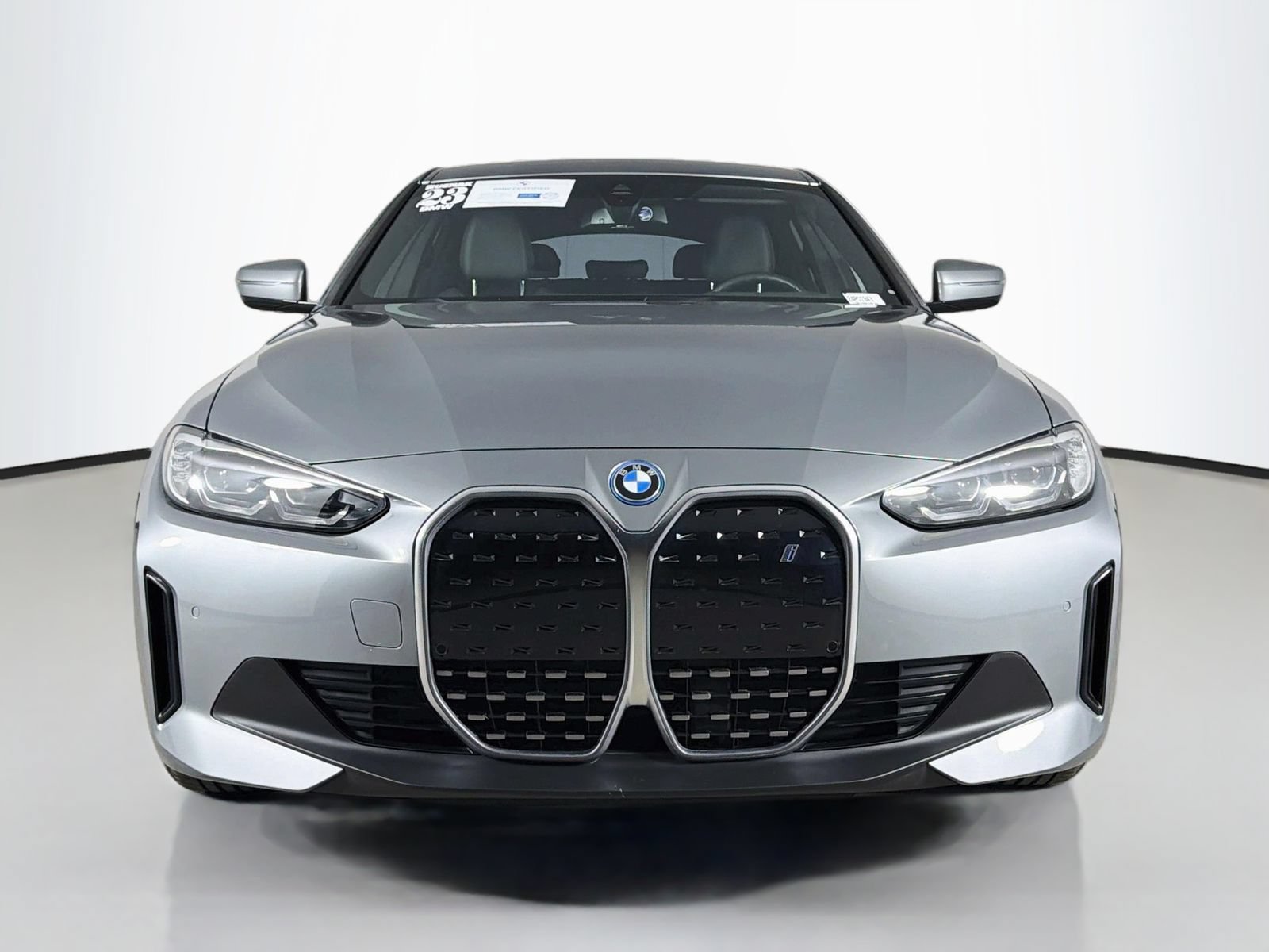 Certified 2023 BMW i4 eDrive40 w/ Premium Package RWD image 2