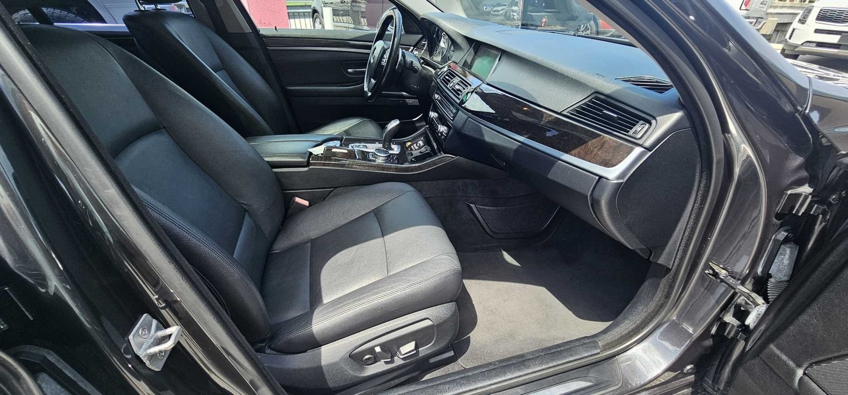Used 2016 BMW 528i xDrive Sedan AWD/4WD image 27