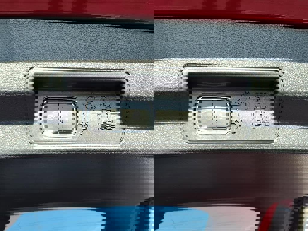 Used 2025 Ford Explorer ST-Line w/ Premium Package image 26