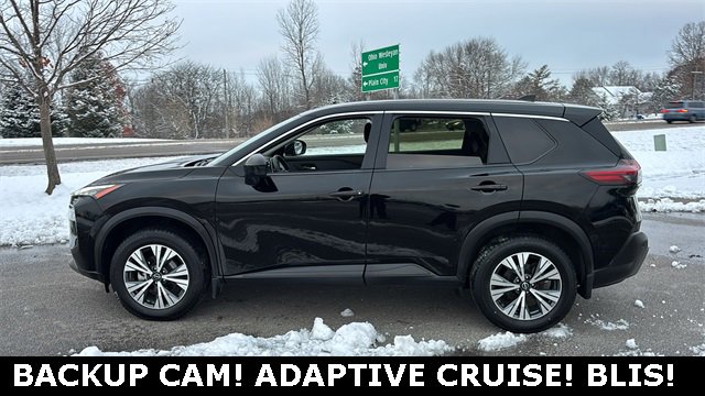 Used 2023 Nissan Rogue SV image 3