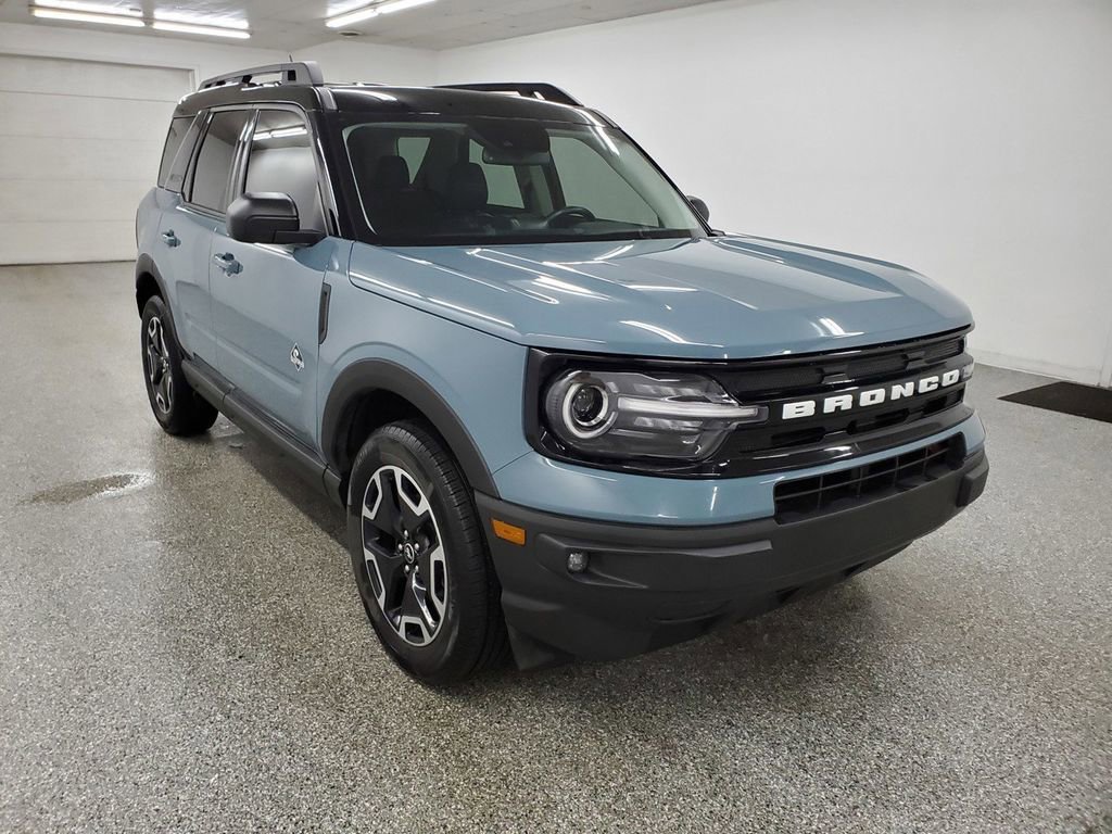 Used 2023 Ford Bronco Sport Outer Banks AWD/4WD image 3