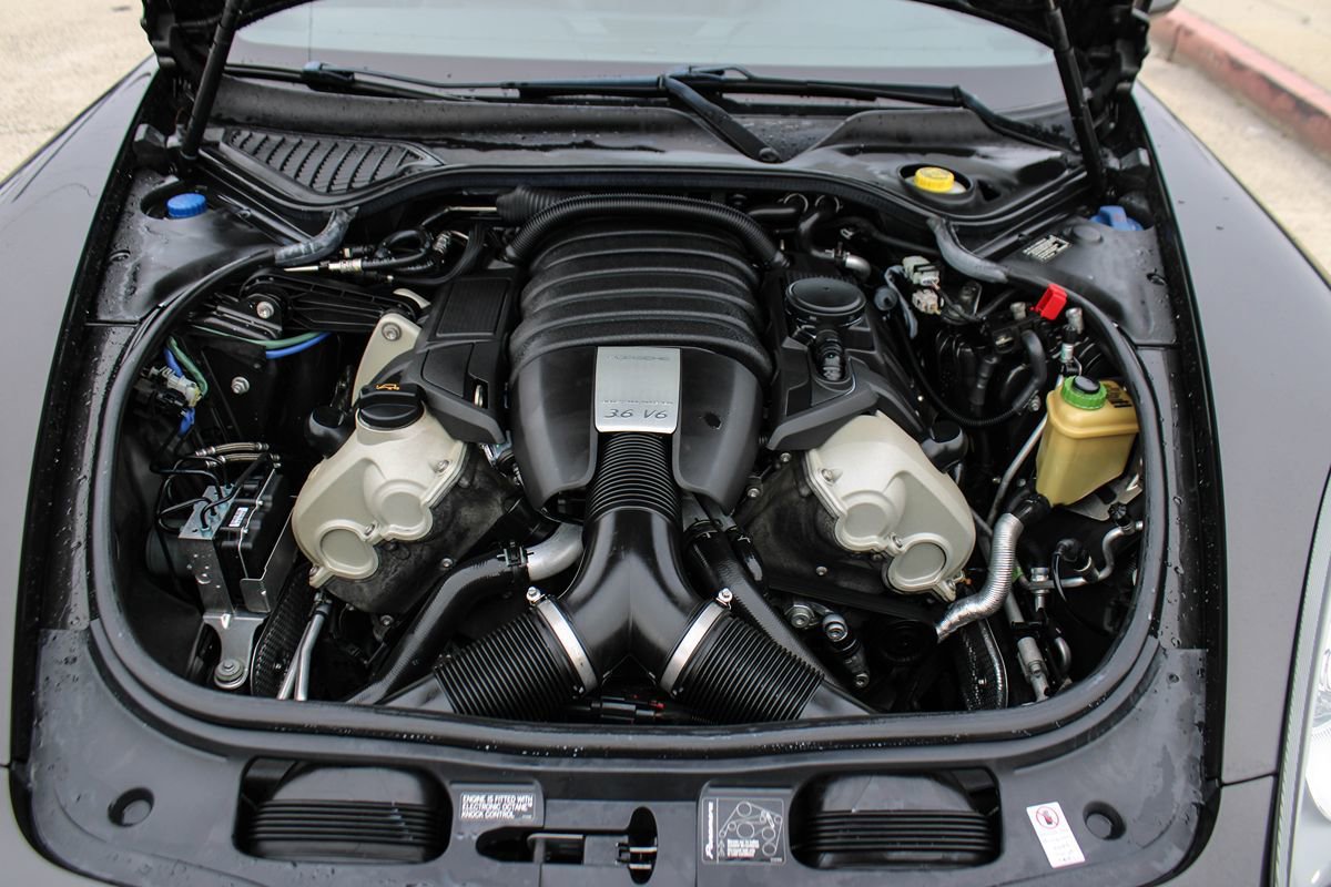 Used 2012 Porsche Panamera image 38