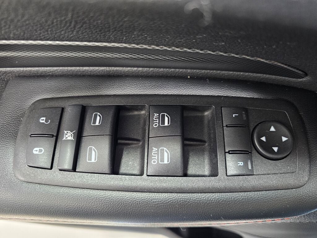 Used 2025 Dodge Durango GT AWD/4WD image 26