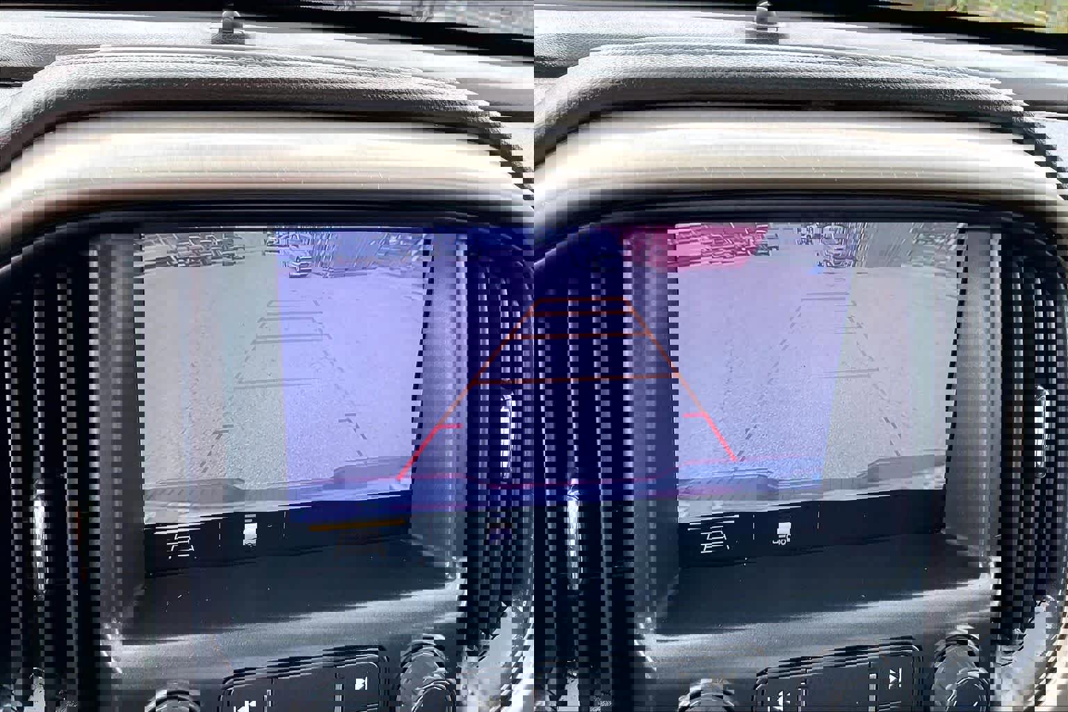 Used 2022 GMC Canyon Denali image 22