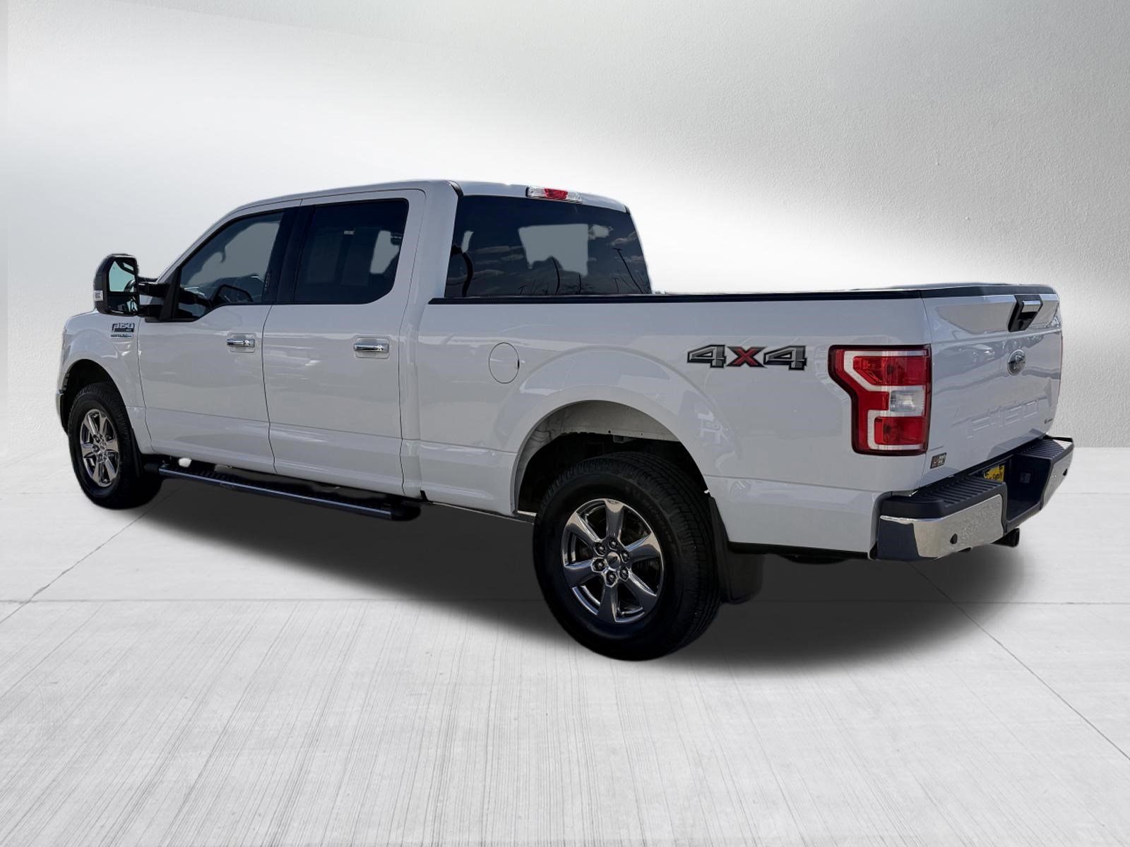 Used 2019 Ford F150 XLT w/ Equipment Group 302A Luxury AWD/4WD image 5