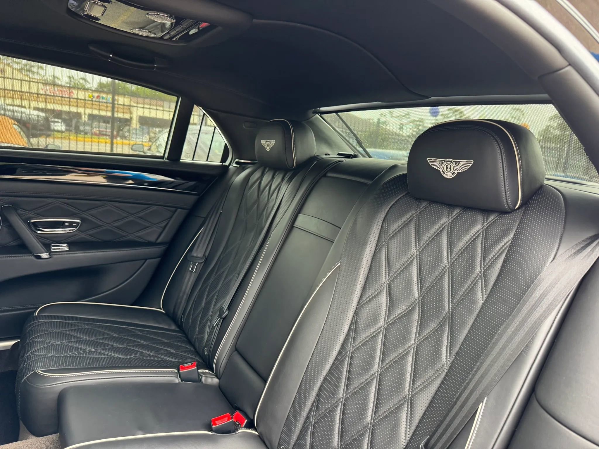 Used 2014 Bentley Flying Spur W12 AWD/4WD image 30