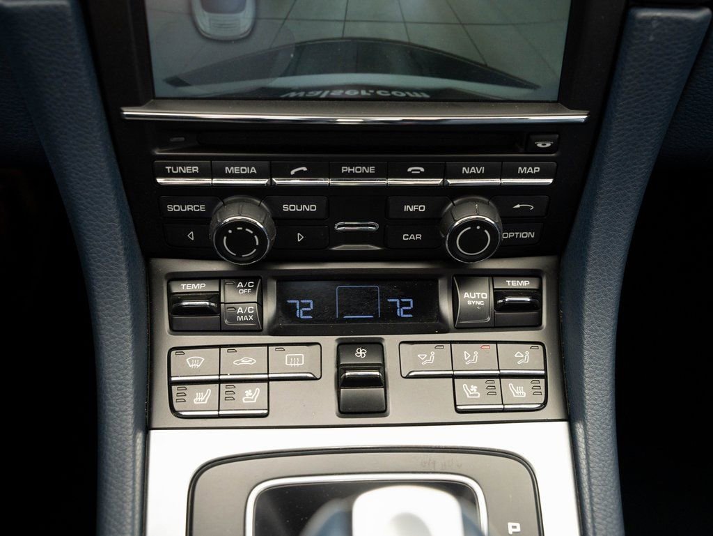 Used 2015 Porsche 911 Carrera image 38