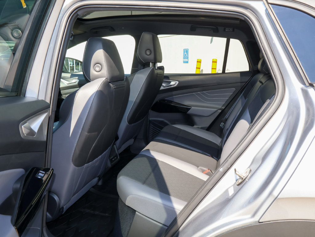 Certified 2023 Volkswagen ID.4 Pro S RWD image 16