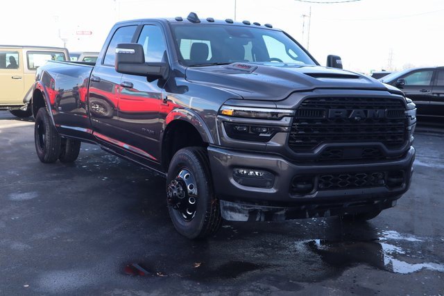 New 2025 RAM 3500 Limited image 2