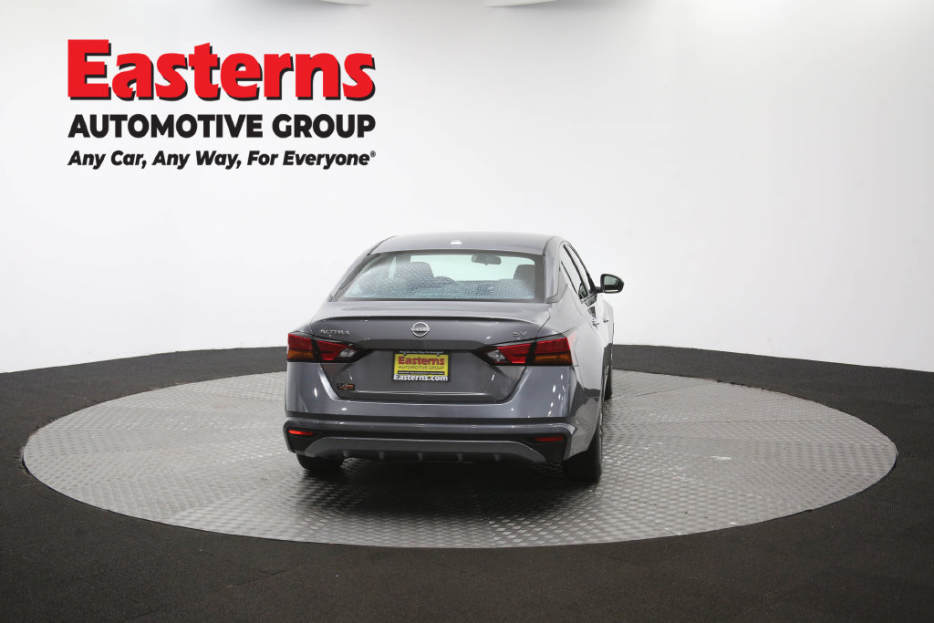Used 2024 Nissan Altima 2.5 SV FWD image 41